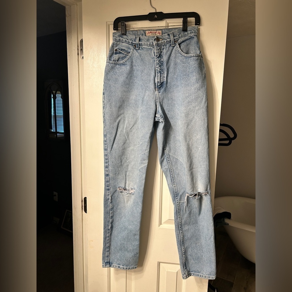 Vintage High Waisted Distressed Light Wash Straight Jeans Measurements in Photos